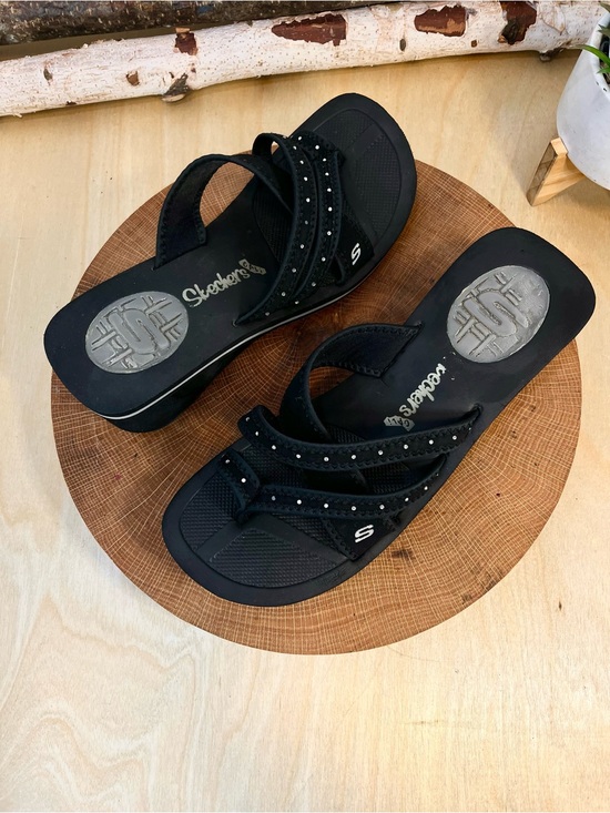 Skechers Shoes - Y2K Vintage Skechers Cali Wedge Sandals Black Rhinestone Thong Flip Flops Size 8